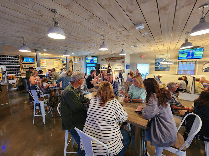 Coastline Brewing Company & Pizzeria Brewery in Westbrook Connecticut