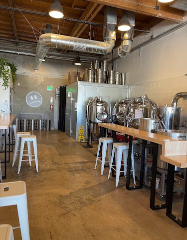Common Corners Brewing Brewery in Walnut California