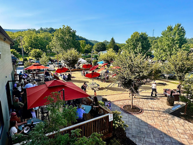 Country Roads Beer Co. Brewery in White Sulphur Springs West Virginia