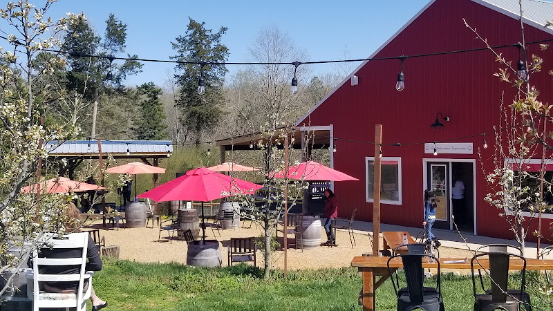 Courthouse Creek Cider bars in Maidens Virginia