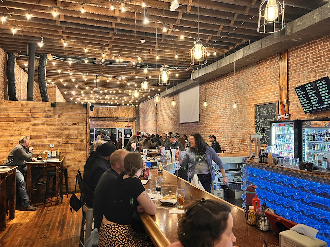 Creatures of Habit Brewing Co restaurants in Anderson Indiana