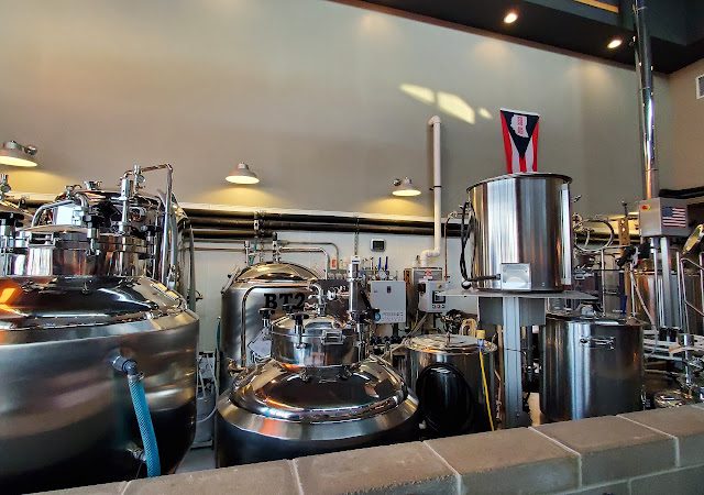 Crooked Handle Brewing Co. restaurants in Springboro Ohio