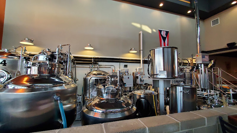 Crooked Handle Brewing Co. restaurants in Springboro Ohio