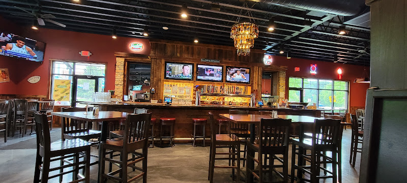 Crooked Pint Ale House restaurants in Faribault Minnesota