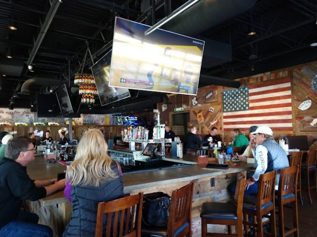 Crooked Pint Ale House restaurants in Onalaska Wisconsin