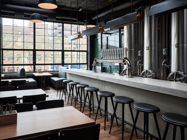 Cruz Blanca Brewpub restaurants in Chicago Illinois