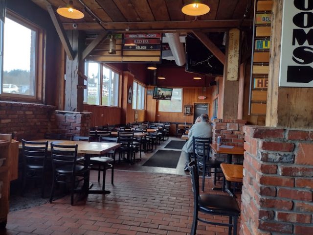 Diamond Knot Brewery & Alehouse Brewery in Mukilteo Washington