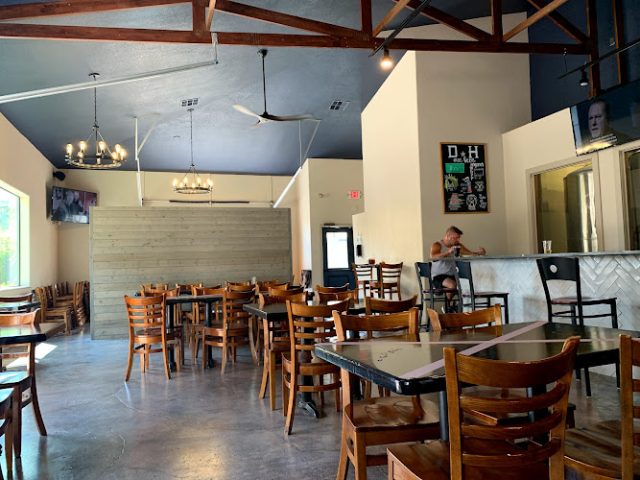 Double Horn Brewing Company restaurants in Marble Falls Texas