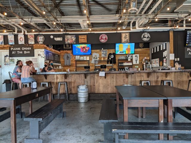 Dreaming Creek Brewery Brewery in Richmond Kentucky