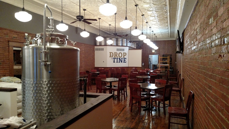 Drop Tine Winery and Tap House Brewery in Montpelier Ohio