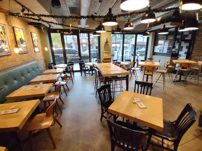 DryHop Brewers Brewery in Chicago Illinois