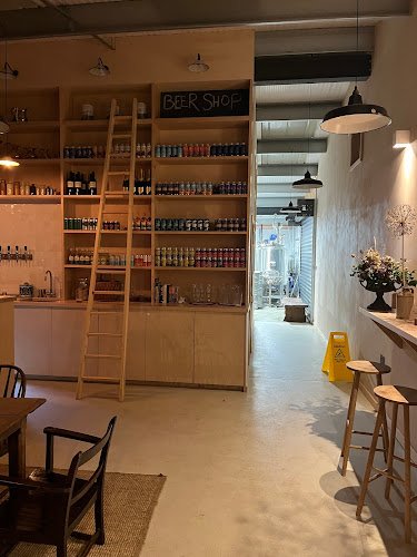 Dummer Down Brewery and Tap Room Brewery in Basingstoke