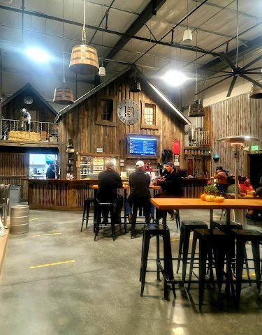 Dying Breed Brewing Brewery in Oakdale California