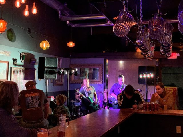 Earth Eagle North restaurants in Somersworth New Hampshire