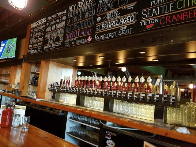 Elliott Bay Brewing - Lake City restaurants in Seattle Washington