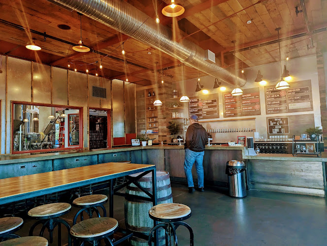 Eppig Brewing - North County Vista Tasting Room Brewery in Vista California