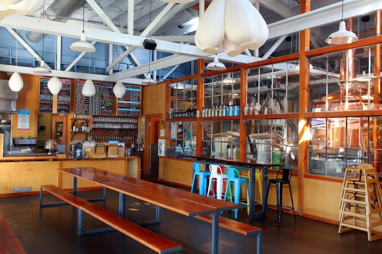 Falling Sky Brewing restaurants in Eugene Oregon