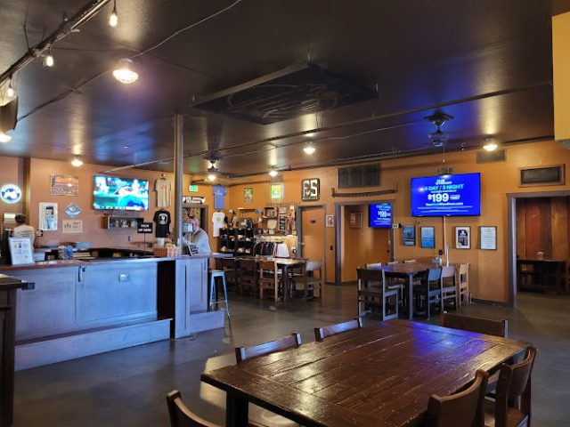 Farmstrong Brewing + Taproom Brewery in Mount Vernon Washington