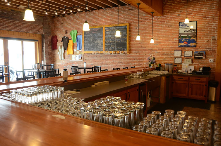 Franklin Street Brewing Company Brewery in Manchester Iowa