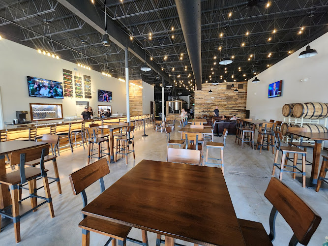 Frazier Creek Brewing & Distilling Co Brewery in Stuart Florida