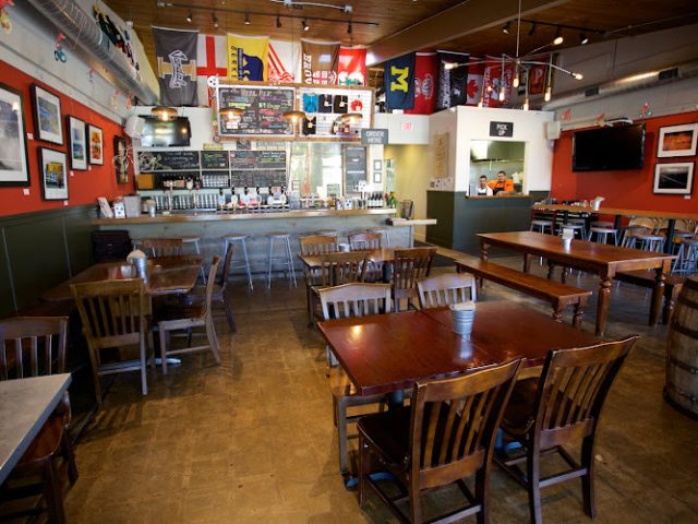 Freewheel Brewing Company - Best Brewery and Restaurant in Redwood City and Fremont Brewery in Redwood City California