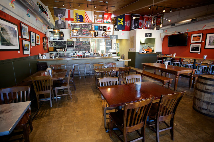 Freewheel Brewing Company - Best Brewery and Restaurant in Redwood City and Fremont Brewery in Redwood City California