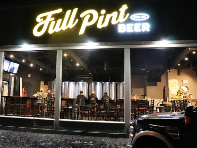 Full Pint Beer restaurants in Warrendale Pennsylvania
