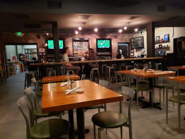 Full Sail Brewing Company restaurants in Hood River Oregon