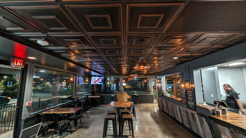 Gilman Brewing Santa Cruz Taproom Brewpub Gastropub Restaurant Brewery in Santa Cruz California