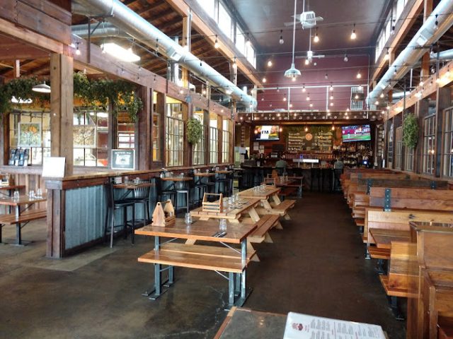 Grain Station Brew Works restaurants in McMinnville Oregon