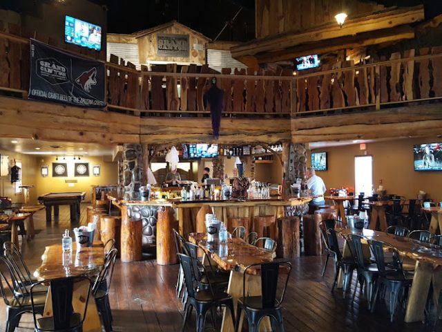 Grand Canyon Brewing + Distillery restaurants in Williams Arizona