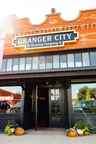 Granger City Brewing Company bars in Granger Texas