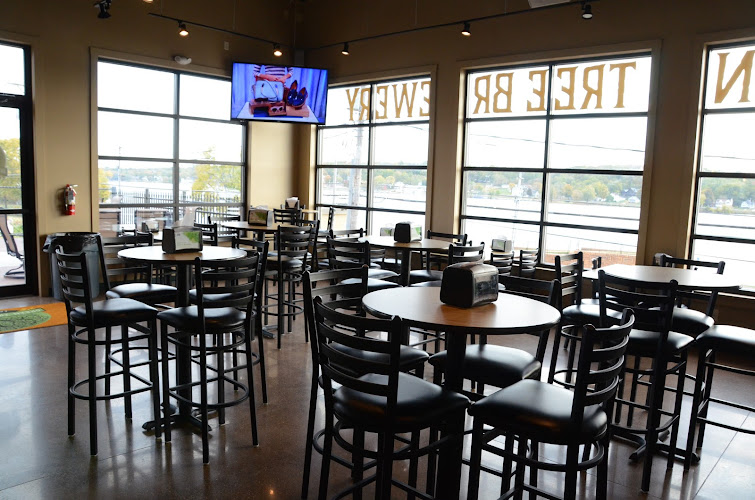 Green Tree Brewery Brewery in Le Claire Iowa