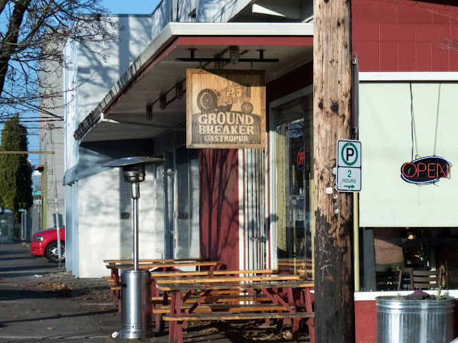 Ground Breaker Brewing and Gastropub Brewery in Portland Oregon