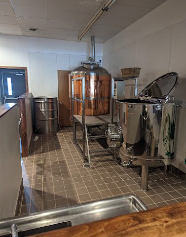 Half Bushel Brewing restaurants in Litchfield Minnesota