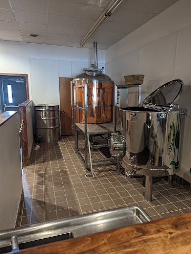 Half Bushel Brewing restaurants in Litchfield Minnesota