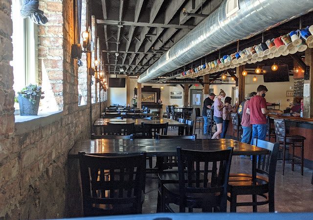 Handmap Brewing Brewery in Battle Creek Michigan