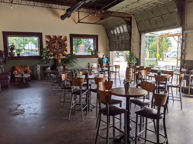 Happy Street Brü Werks Brewery in Mt Vernon Ohio