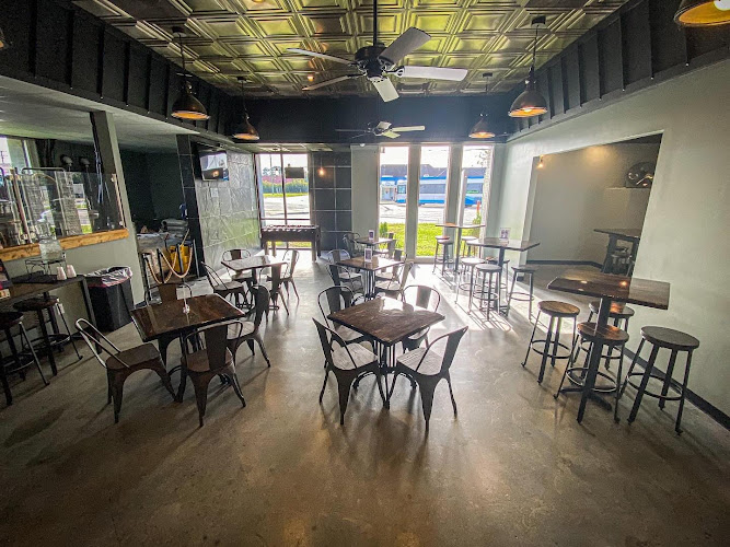 Harbor Trail Brewing Company Brewery in Portsmouth Virginia