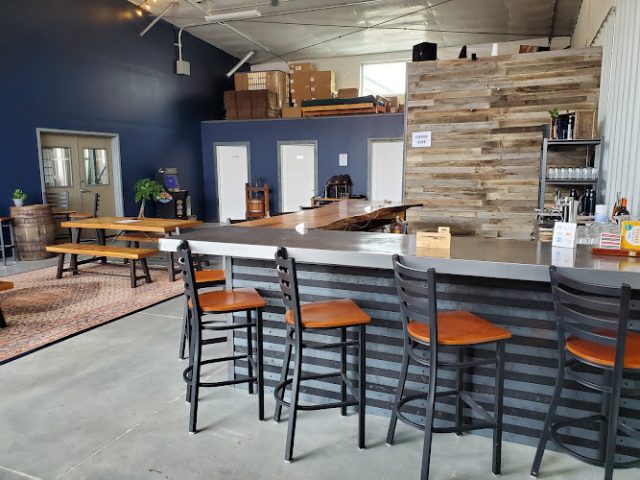 Highpoint Cider bars in Victor Idaho
