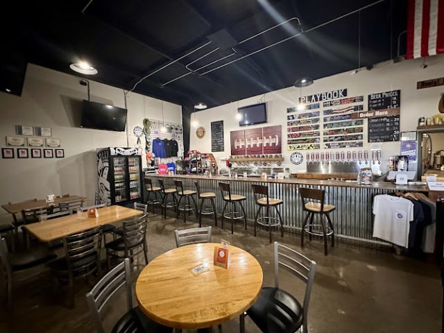 Hog Molly Brewing Co. Brewery in Columbus Indiana