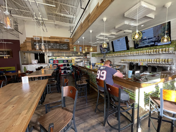 Holidaily Brewing Company Brewery in Greenwood Village Colorado