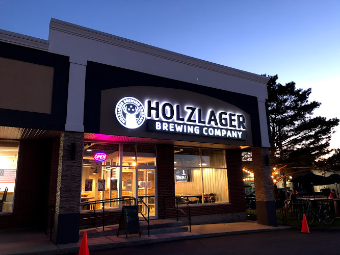 Holzlager Brewing Company Brewery in Woodstock Illinois