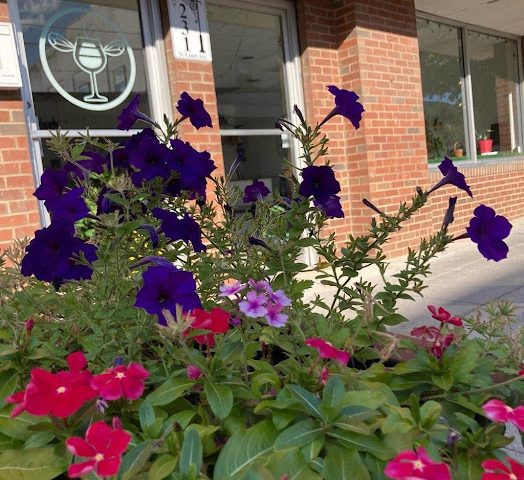 Honeycomb Grove Meadery & Apiaries Brewery in Covington Virginia