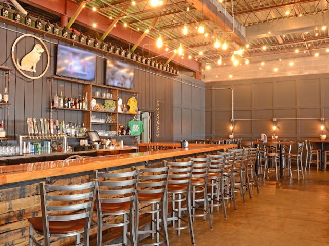 Hop Hound Brew Pub restaurants in Murray Kentucky