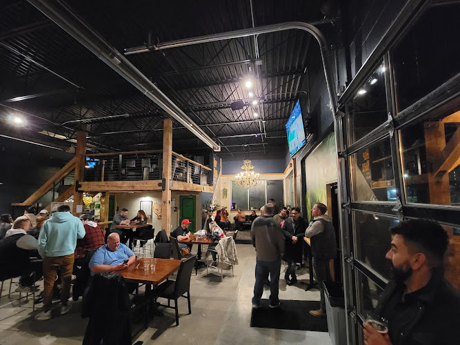 Hop Yard Ale Works Brewery in Appleton Wisconsin