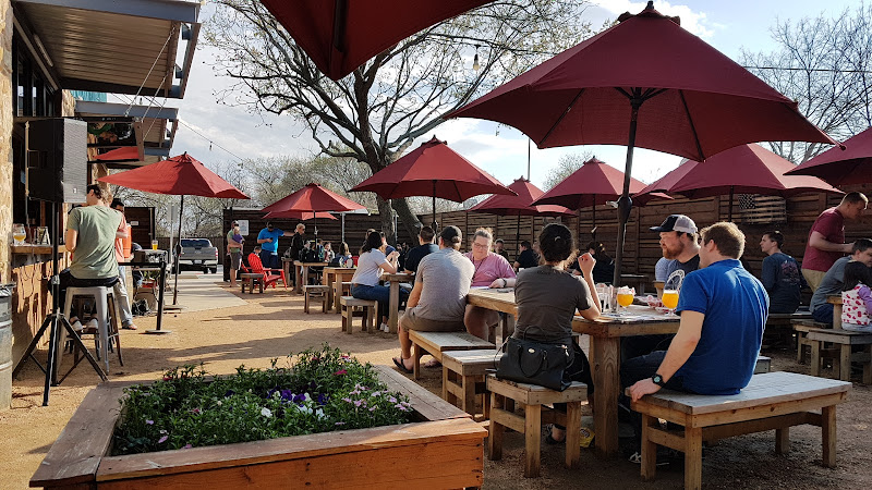 Hop and Sting Brewing Company Brewery in Grapevine Texas