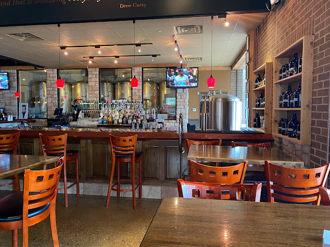 Hopvine Brewing Company restaurants in Aurora Illinois