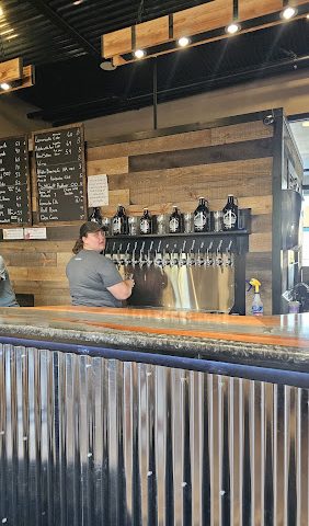 In The Shadow Brewing-Downtown Taproom Brewery in Arlington Washington