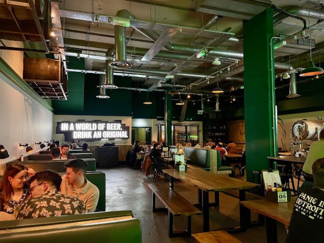 Innis & Gunn Brewery Taproom Glasgow City Centre bars in Glasgow